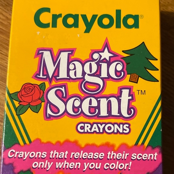 Vintage Magic Scent Crayola Scented Crayons 16 count With Original Box 1995 - Picture 3 of 3